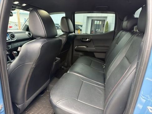 Used 2018 Toyota Tacoma TRD Pro AWD/4WD image 5