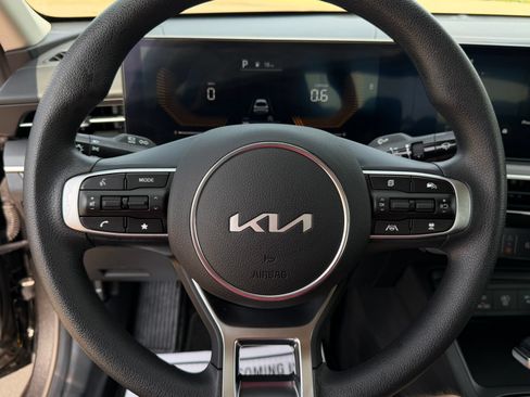 Used 2026 Kia K5 LXS FWD image 21