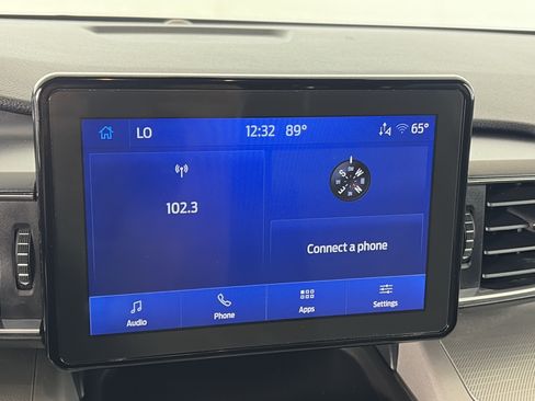 Used 2023 Ford Explorer XLT w/ Equipment Group 202A AWD/4WD image 22