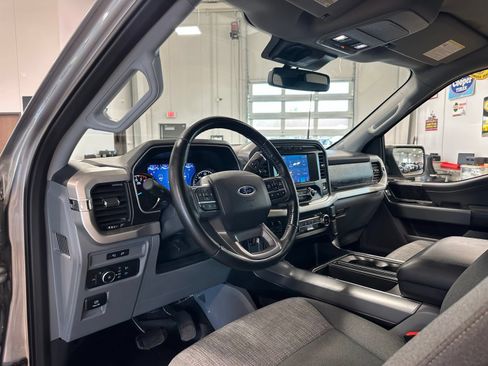 Used 2021 Ford F150 XLT w/ Equipment Group 301A Mid RWD image 16