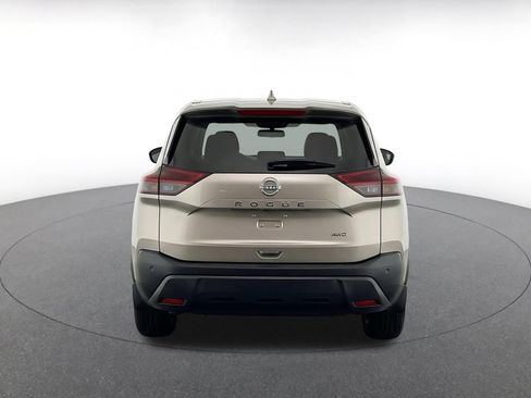 Used 2025 Nissan Rogue SV AWD/4WD image 9