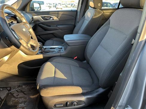 Certified 2023 Chevrolet Traverse LT image 16
