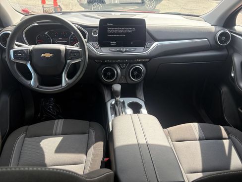 Used 2026 Chevrolet Blazer LT AWD/4WD image 28