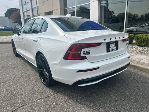 Used 2023 Volvo S60 B5 Plus w/ Climate Package AWD/4WD image 3