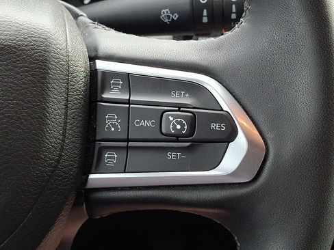 Used 2023 Jeep Compass Limited w/ Sun and Sound Group AWD/4WD image 23