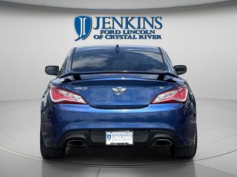 Used 2016 Hyundai Genesis 3.8 RWD image 11