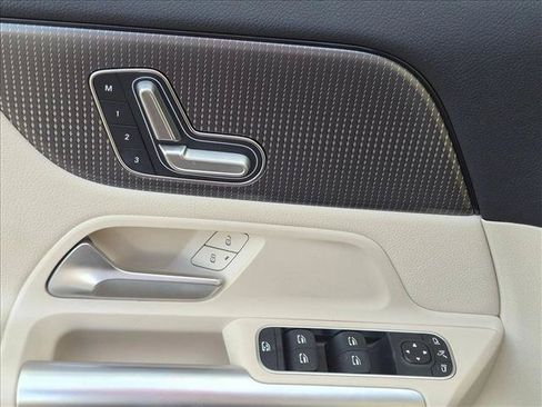 Used 2023 Mercedes-Benz GLA 250 image 14