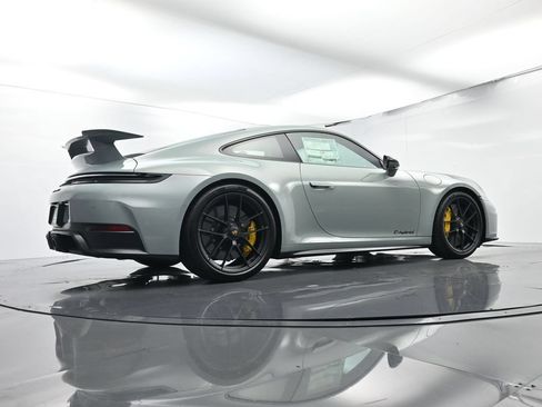 Certified 2025 Porsche 911 Carrera GTS RWD image 48