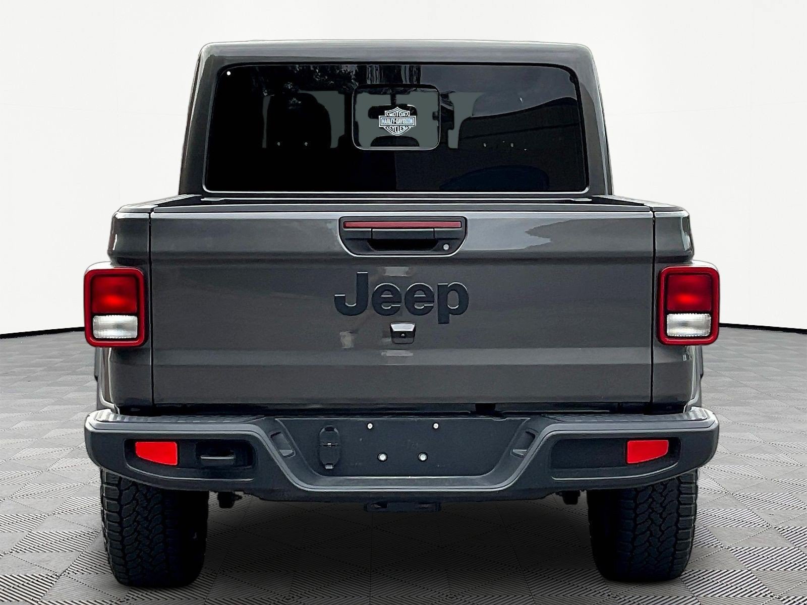Used 2025 Jeep Gladiator Sport AWD/4WD image 5