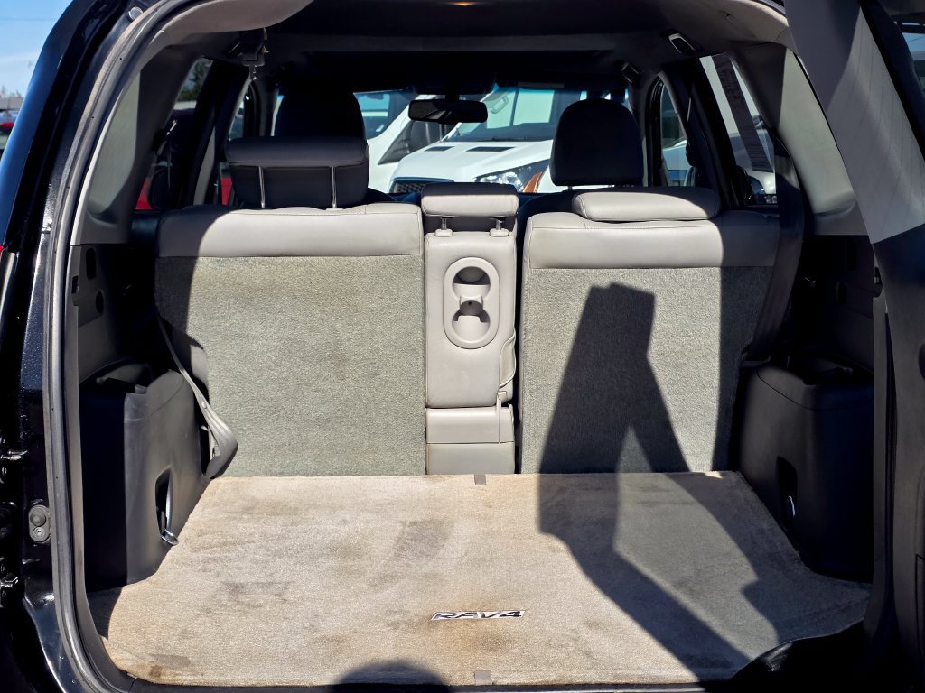 Used 2011 Toyota RAV4 Limited w/ Limited Extra Value Pkg AWD/4WD image 23
