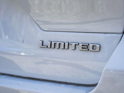 New 2025 Jeep Grand Cherokee Limited w/ MOPAR Finishing Package image 8