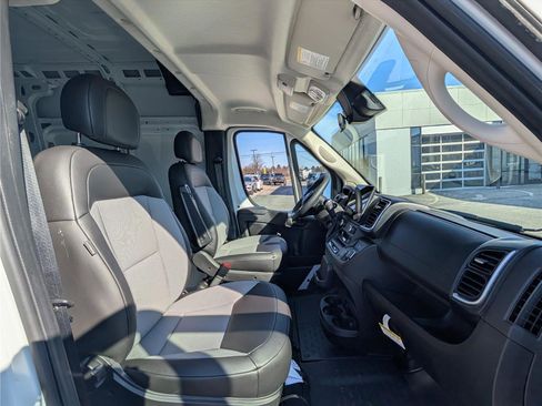 Used 2025 RAM ProMaster 2500 w/ Quick Order Package 22G SLT image 10