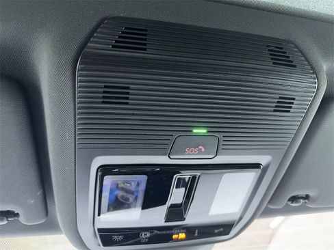 Used 2025 Volkswagen ID.4 Pro S image 37