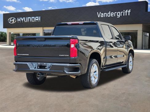 Used 2022 Chevrolet Silverado 1500 Custom RWD image 4
