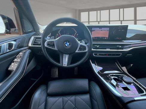 Used 2025 BMW X5 sDrive40i w/ M Sport Package RWD image 5