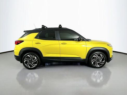 New 2025 Chevrolet TrailBlazer RS w/ Convenience Package FWD image 9