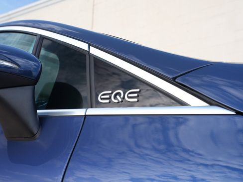 Used 2023 Mercedes-Benz EQE 500 4MATIC SUV image 64