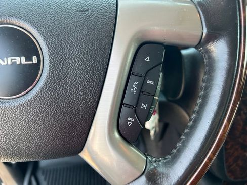 Used 2014 GMC Yukon Denali AWD/4WD image 40