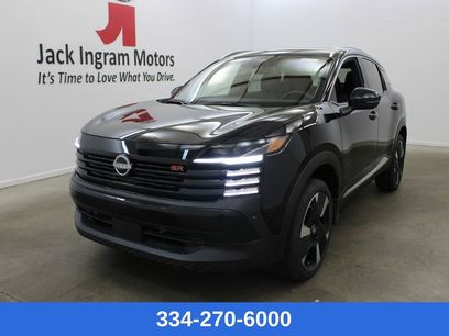 New 2026 Nissan Kicks SR