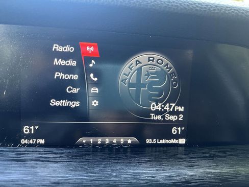 Used 2019 Alfa Romeo Stelvio Base AWD 4dr Crossover w/ Nero Edizione image 18