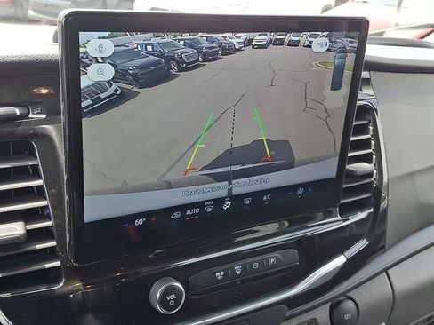 Used 2024 Ford Transit 350 XLT RWD image 11