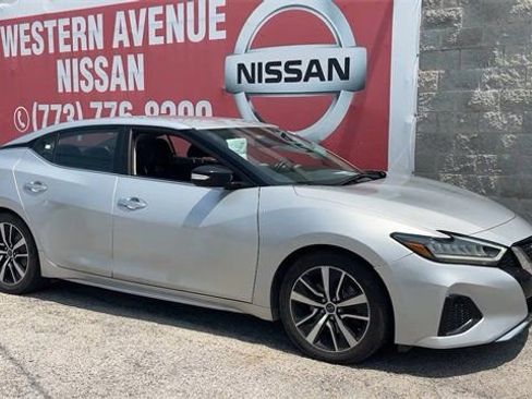 Used 2023 Nissan Maxima SV w/ Floor Mat Group image 3