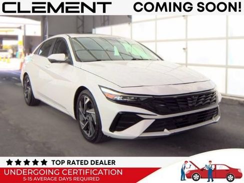 Used 2024 Hyundai Elantra Limited FWD image 2