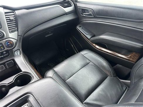 Used 2016 Chevrolet Tahoe LT w/ Luxury Package image 16