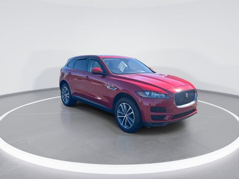 Used 2017 Jaguar F-PACE Premium AWD/4WD image 2