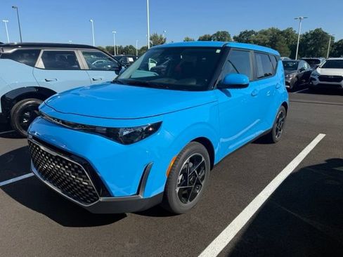 Used 2024 Kia Soul EX FWD image 1