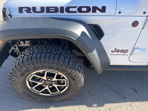 New 2026 Jeep Gladiator Rubicon w/ Technology Group image 7