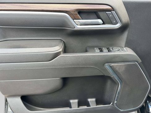 Used 2022 Chevrolet Silverado 1500 LT image 12