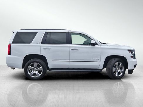 Used 2017 Chevrolet Tahoe LT image 3