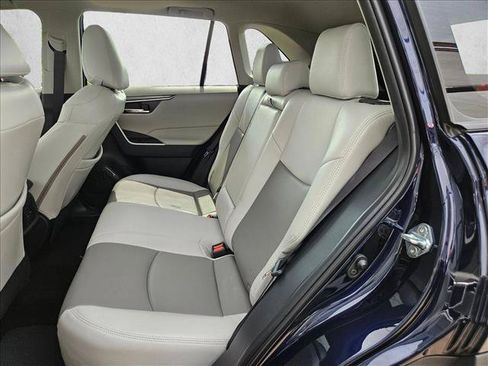 Used 2025 Toyota RAV4 XLE w/ Convenience Package FWD image 16
