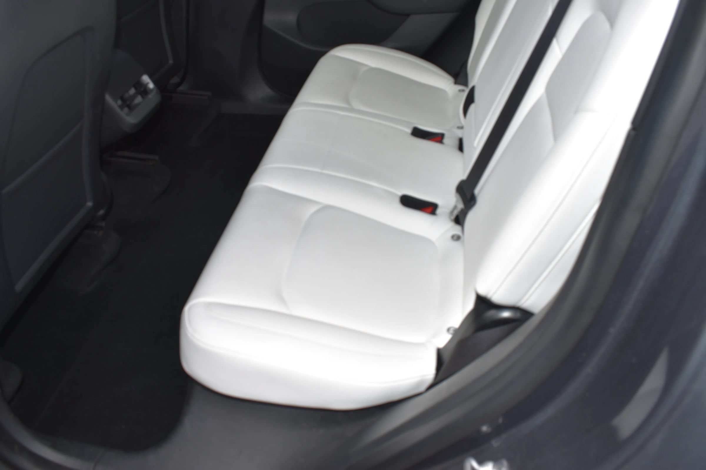Used 2024 Tesla Model Y Performance AWD/4WD image 10