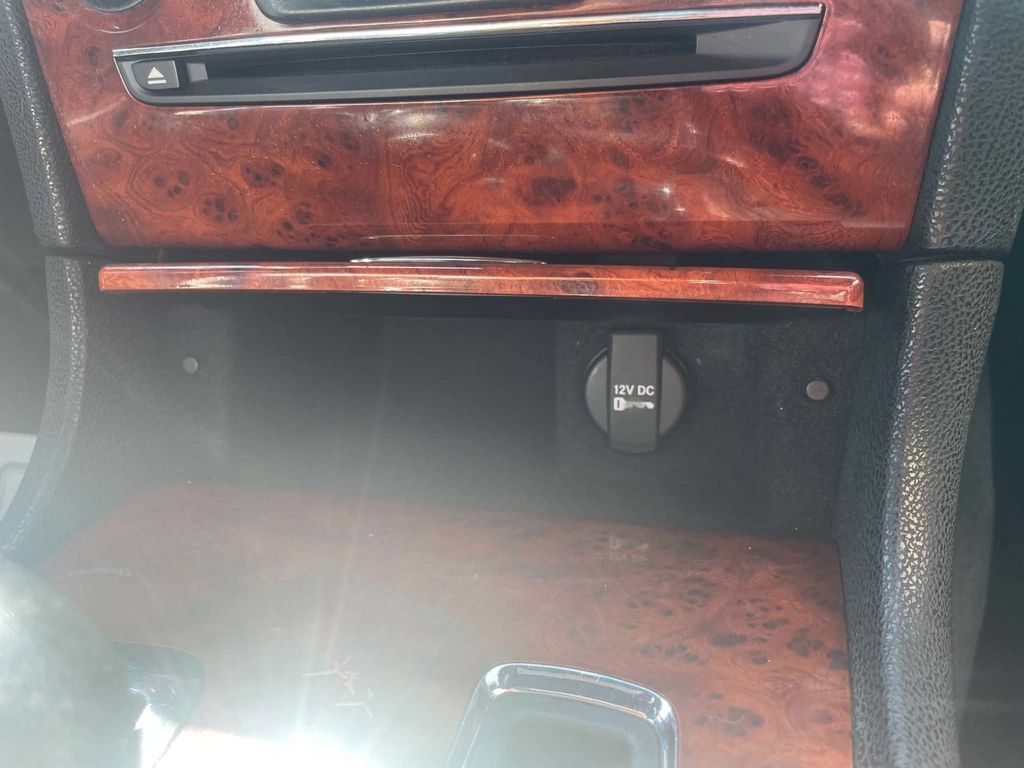 Used 2012 Chrysler 300 Limited RWD image 18