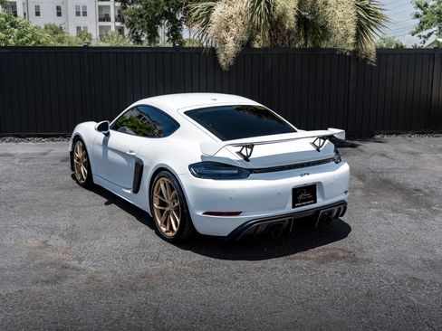 Used 2022 Porsche 718 Cayman GT4 RWD image 30