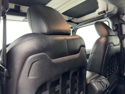 Used 2021 Jeep Gladiator Rubicon image 38