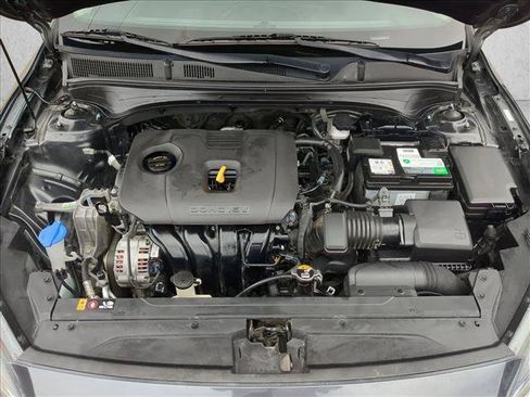 Used 2022 Kia Forte LXS FWD image 21