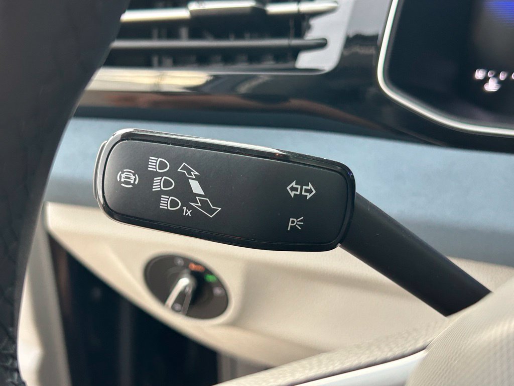 Certified 2026 Volkswagen Jetta SE FWD image 25