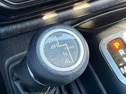 Used 2020 Jeep Gladiator Overland w/ Safety Group image 27