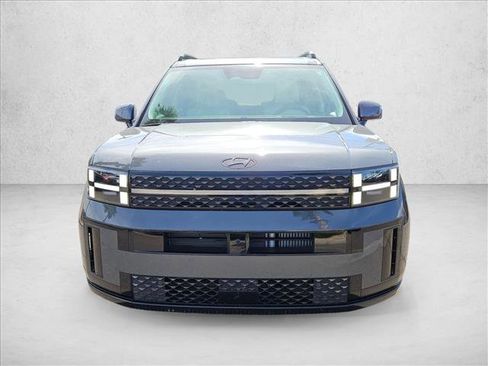 Used 2025 Hyundai Santa Fe Calligraphy image 2