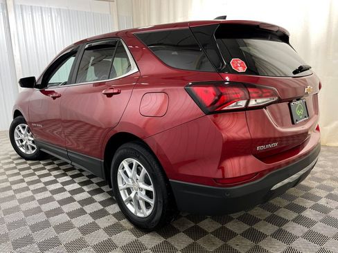 Used 2024 Chevrolet Equinox LT FWD image 16
