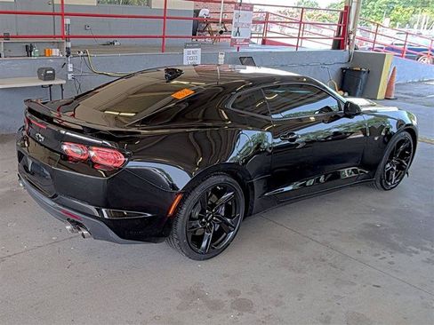 Used 2022 Chevrolet Camaro SS RWD image 7