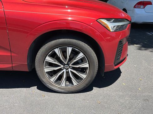 Used 2024 Volvo XC60 B5 Core w/ Protection Package AWD/4WD image 19