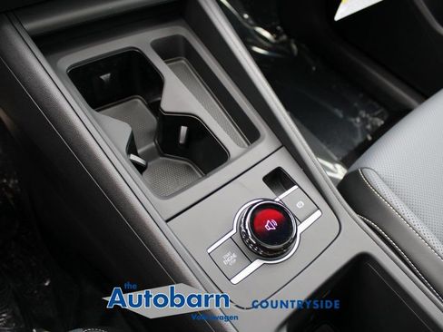 New 2026 Volkswagen Tiguan SE AWD/4WD image 14