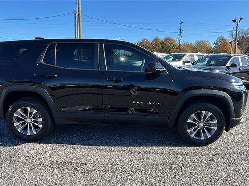 New 2026 Chevrolet Equinox LT image 4