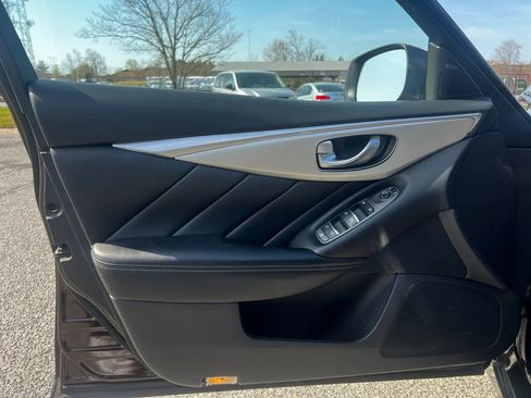 Used 2020 INFINITI Q50 Luxe w/ Essential Package (3.0T Luxe) image 8