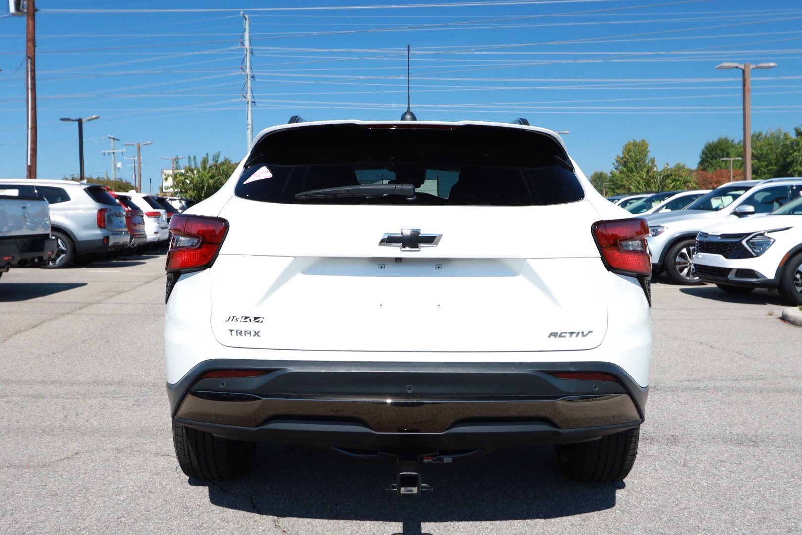 Used 2025 Chevrolet Trax ACTIV w/ Driver Confidence Package FWD image 4