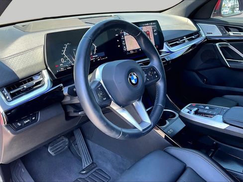 Used 2025 BMW X2 xDrive28i w/ Premium Package AWD/4WD image 16